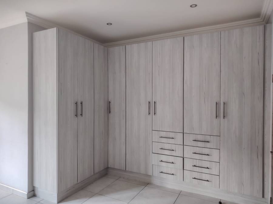 3 Bedroom Property for Sale in Geelhoutpark North West